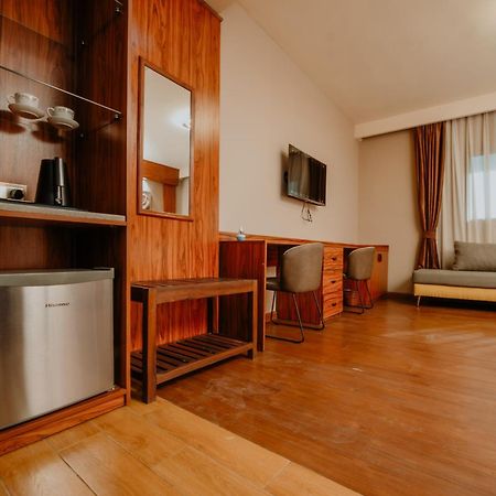 Atmosphere Hotel & Spa Antananarivo Exterior photo